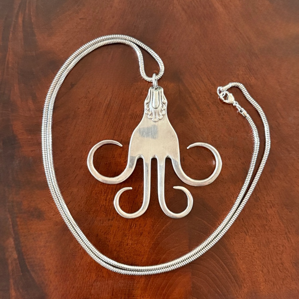 Vintage OAK Reversible Fork Pendant Necklace; Silver Tone; 30” Snake Chain